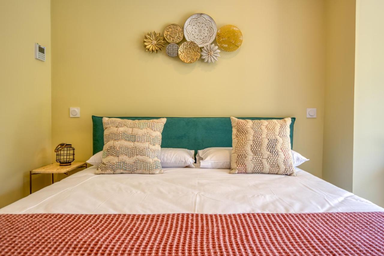 Deluxe Villa Graziella 200 M From The Beach Eze Exterior photo