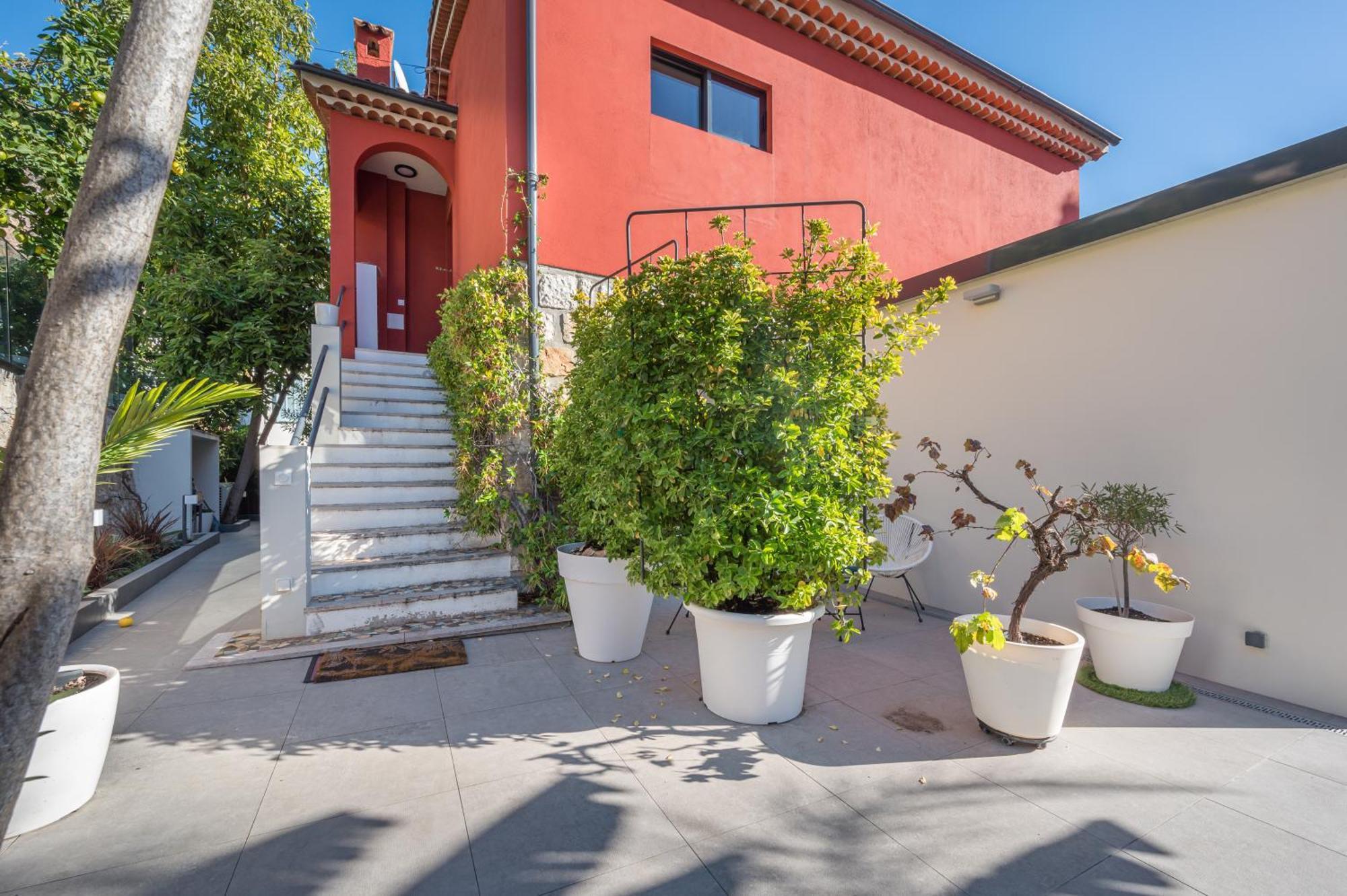 Deluxe Villa Graziella 200 M From The Beach Eze Exterior photo